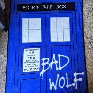 Dr. Who TARDIS Bad Wolf blanket
